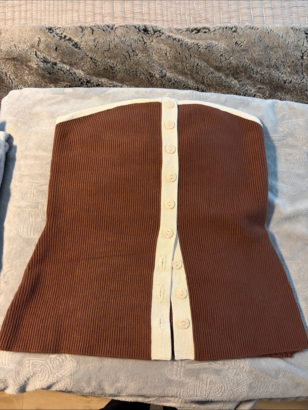 Women’s Brown Ribbed Button-Front Strapless Sweater with Cream Trim
